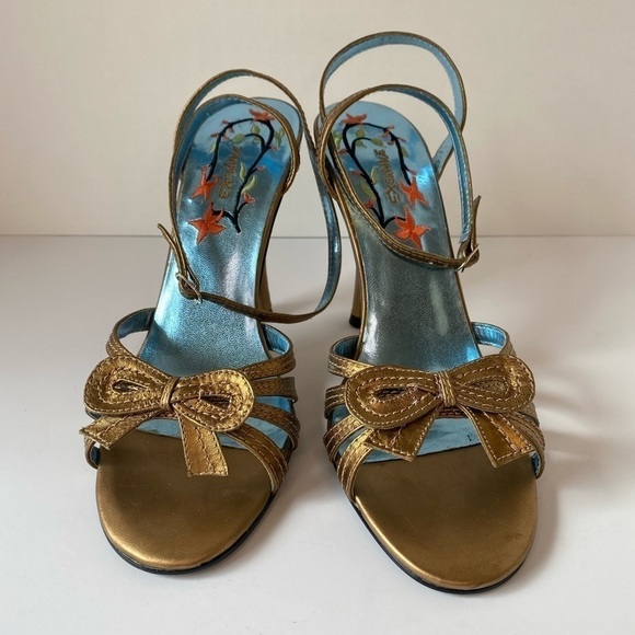 Exchange by Charles David Gold Stiletto Heels. - Picture 1 of 12